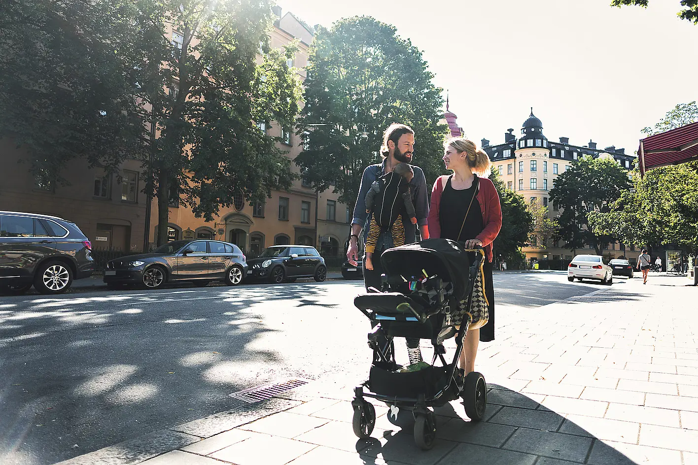 Familie mit Kinderwagen