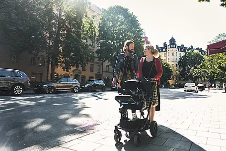 Familie mit Kinderwagen